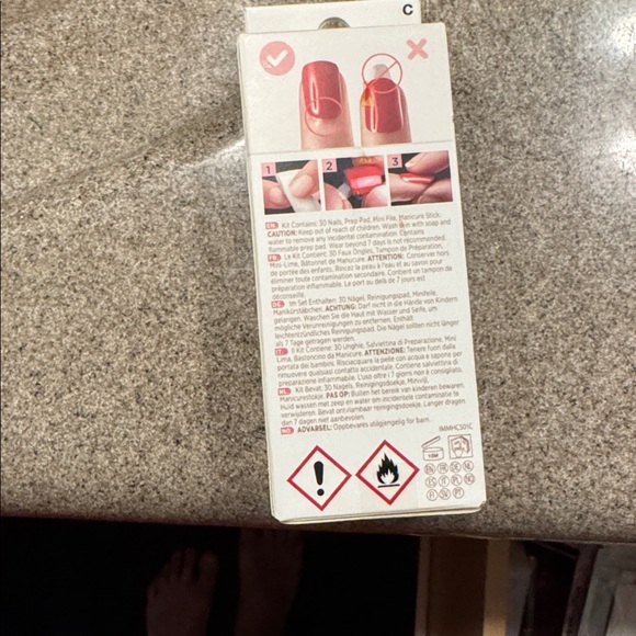 imPRESS Limited Edition Gold Glitter Press-On Nails - Picture 2 of 2